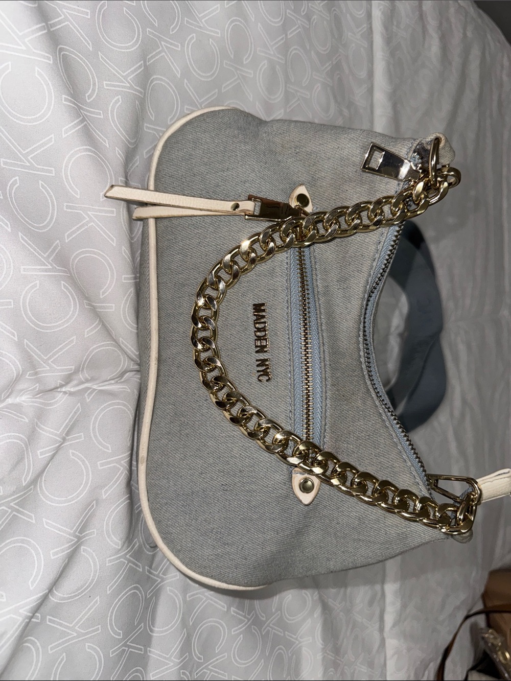Madden NYC Light Gray Chain-Trim Shoulder Bag